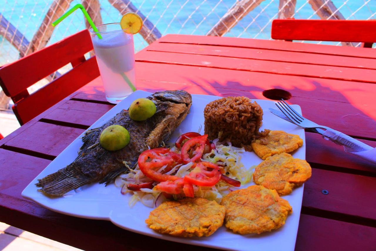 Nuestros Tres Tesoros II Hotell Playa Blanca Eksteriør bilde